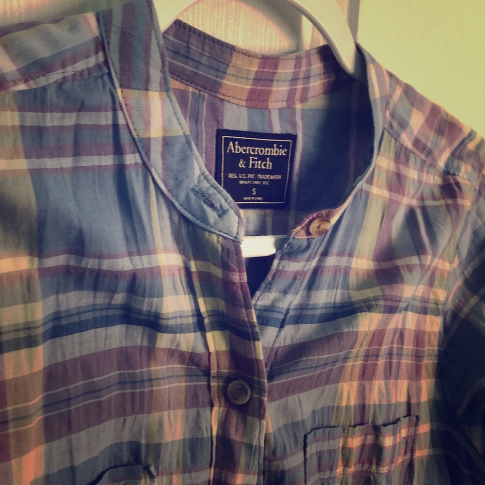 Abercrombi & Fitch plaid wrinkle look shirt